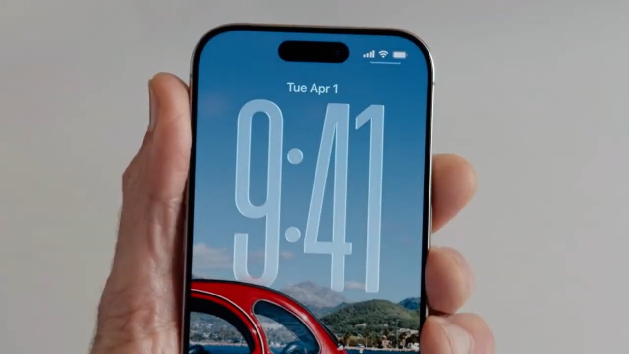 How Long Will It Take Your iPhone to Fully Charge? iOS 26 Will Tell You 1 Introducing iOS 26 at WWDC25