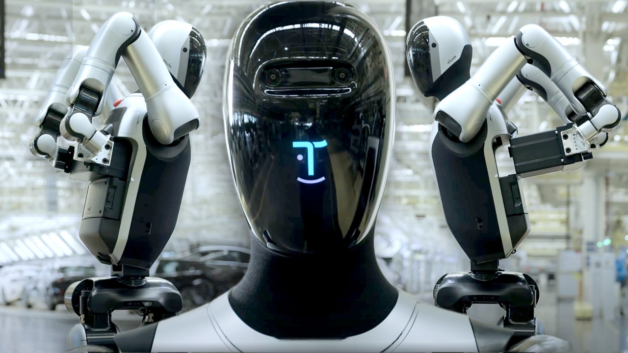 New Humanoid Demos Autonomous Battery Swap for 24/7 Operation