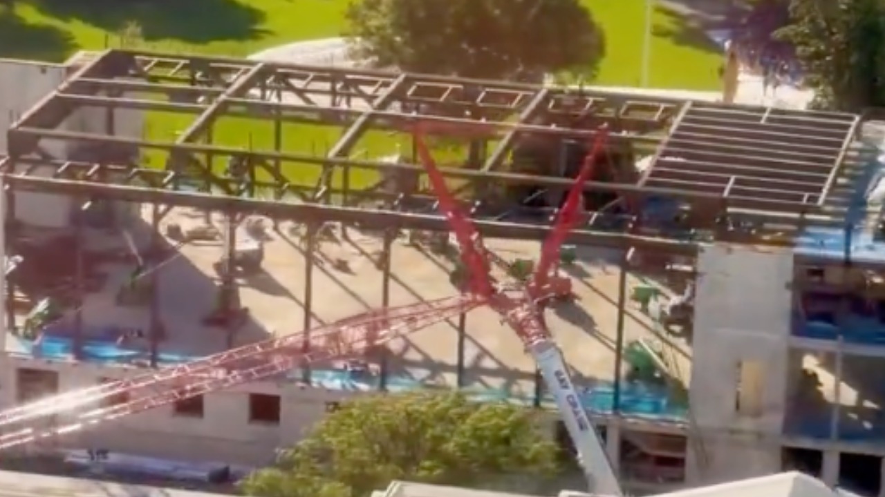 Aerial footage shows White House ballroom construction progress