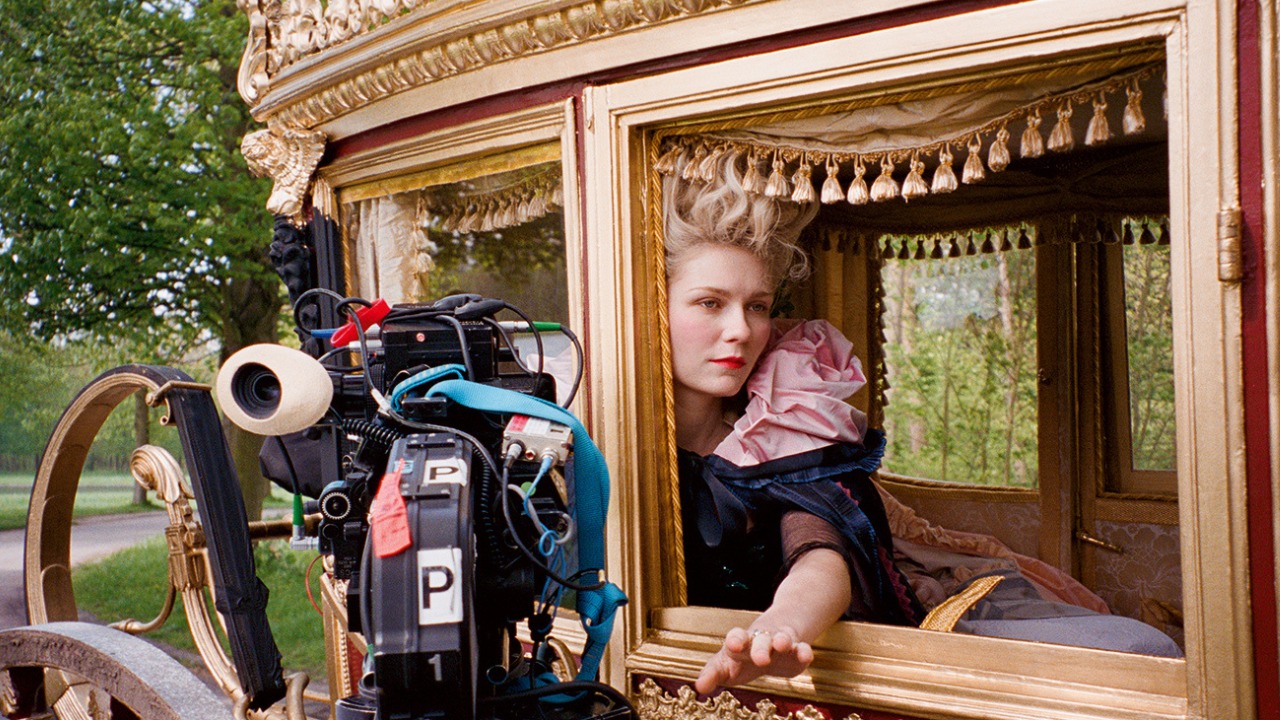 Sofia Coppola über die ikonische Taxifensteraufnahme, die „The Virgin ...