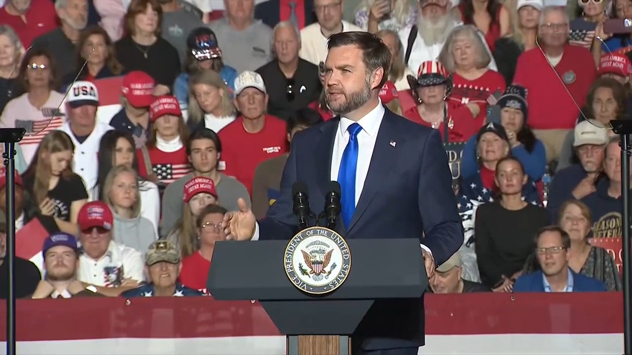JD Vance stumbles over ‘English proficiency’ during midterm rally