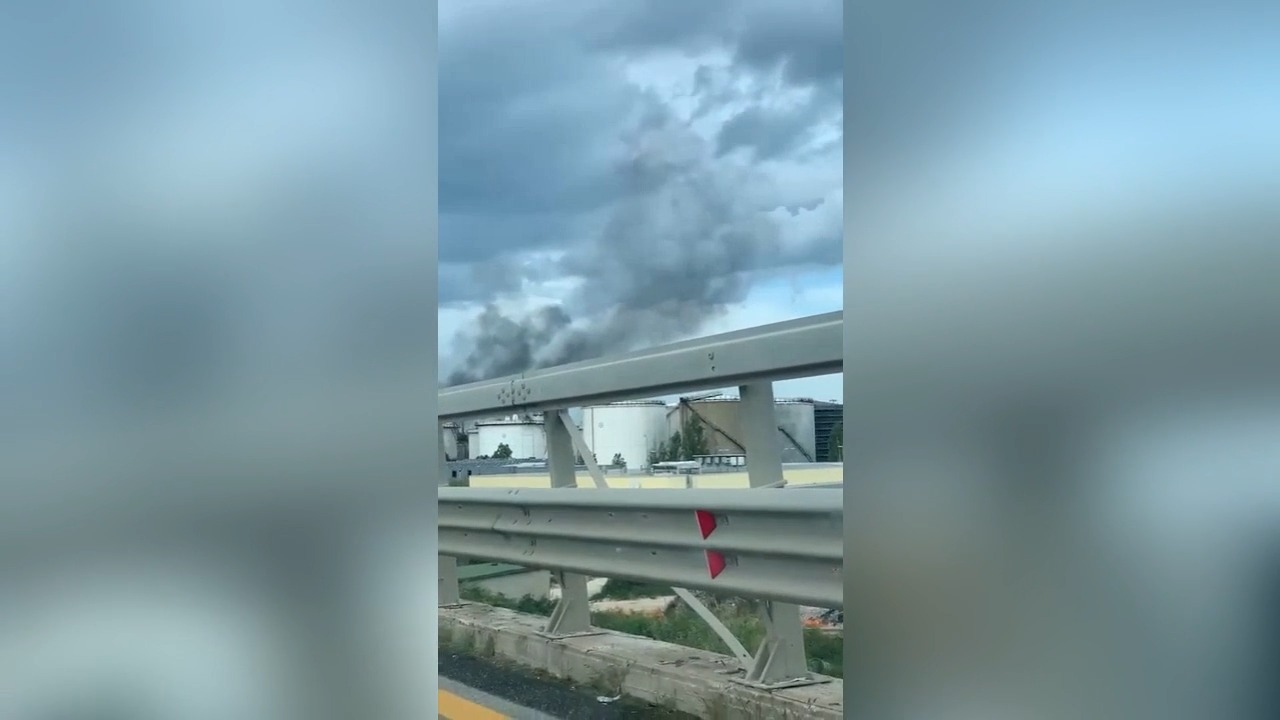 Zelensky shares footage of strikes on Russian oil refineries in Omsk and Ukhta