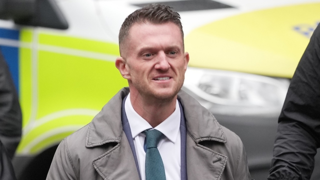Voicemail Tommy Robinson left on journalist’s phone played in court